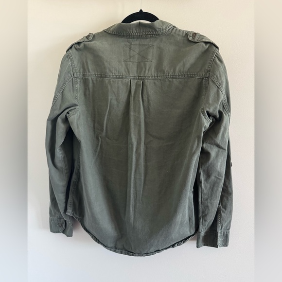 Garage Structured Button Up Shirt - Picture 4 of 4